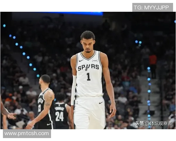 圣安东尼奥马刺五连胜遭太阳终结,文班亚马状态低迷布克28+13率队取胜 圣安东尼奥马刺五连胜遭太阳终结,文班亚马状态低迷布克28+13率队取胜